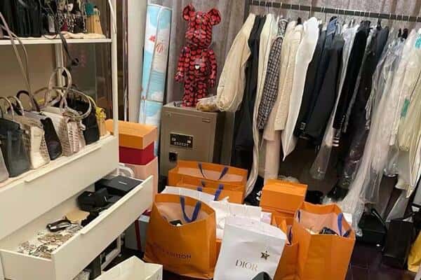 兰州回收一线品牌衣服.jpg
